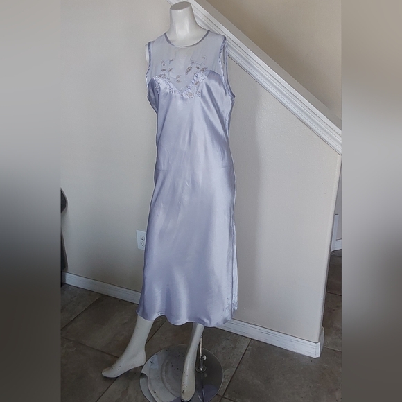 VINTAGE VAL MODE LINGERIE SIZE SMALL